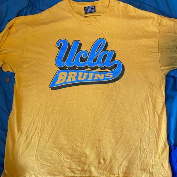 ☀️ UCLA Bruins College Tee 2 Shirt Mens Size XXL Bundle - Picture 3 of 4